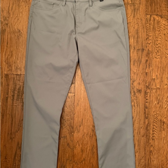 Two Pair Bundle Travis Mathew Open To Close Golf Pants Size 36 - Picture 10 of 16